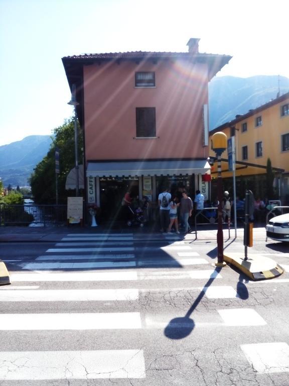 Alloggio Ponte Dei Cavalleggeri Hotell Trento Exteriör bild