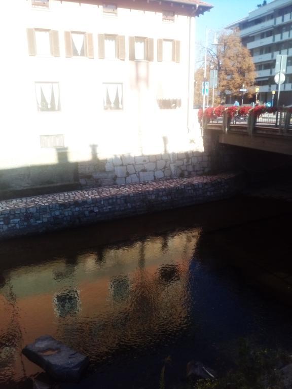 Alloggio Ponte Dei Cavalleggeri Hotell Trento Exteriör bild
