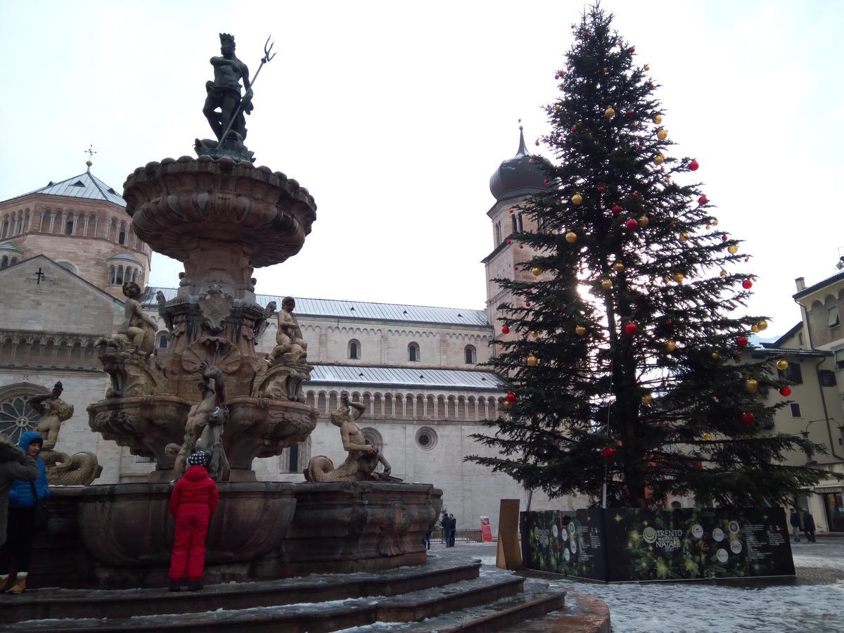 Alloggio Ponte Dei Cavalleggeri Hotell Trento Exteriör bild