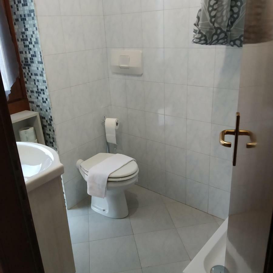 Alloggio Ponte Dei Cavalleggeri Hotell Trento Exteriör bild